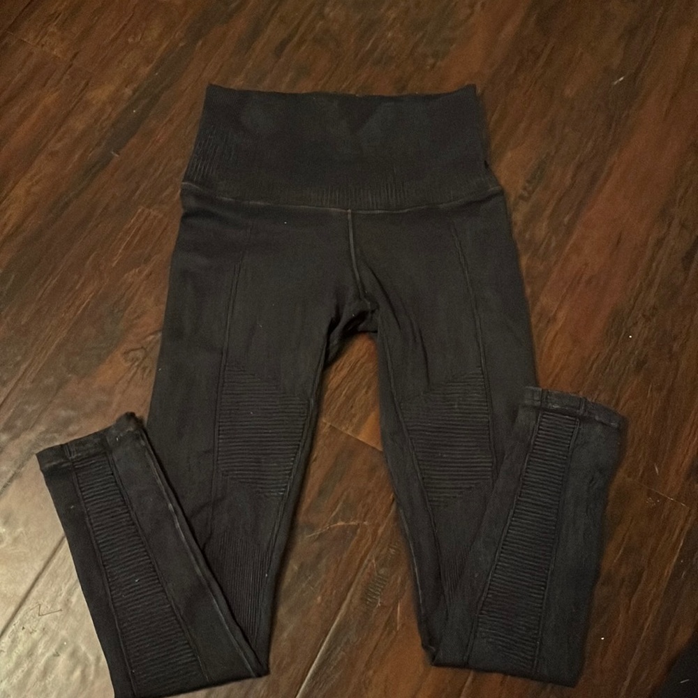 TIU leggings